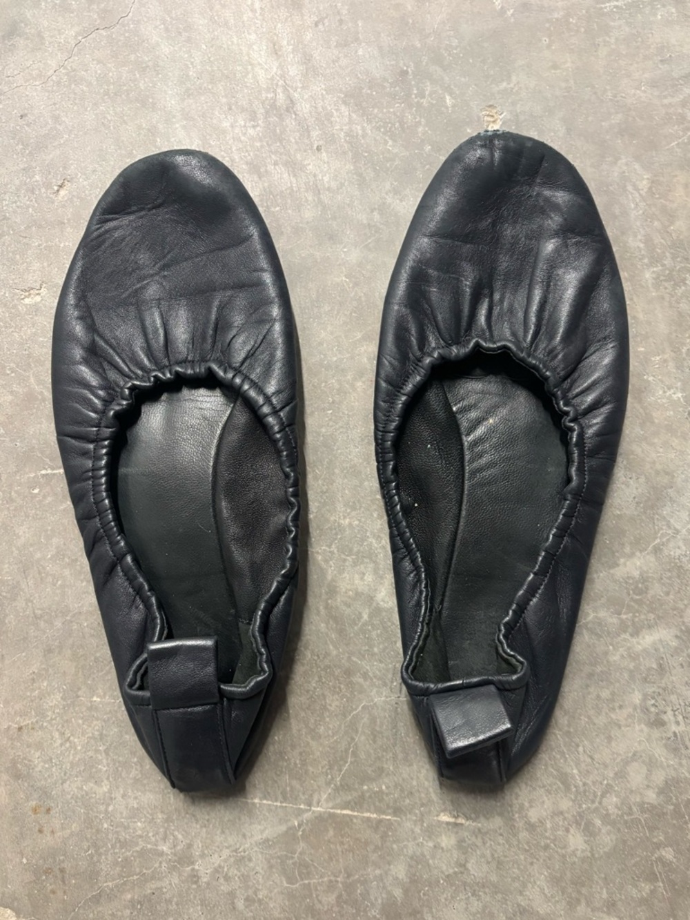 CÉLINE Black Leather Ballet Flats